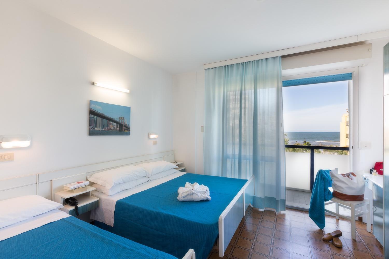 Hotel Taunus - Vista Mare Riccione Exterior photo